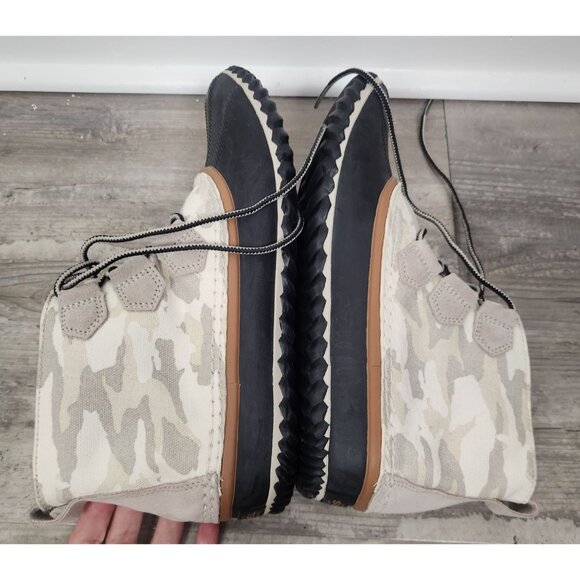 Sorel Women's Sz. 10.5 Out N About Camouflage Ankle Waterproof Boots - Picture 5 of 8